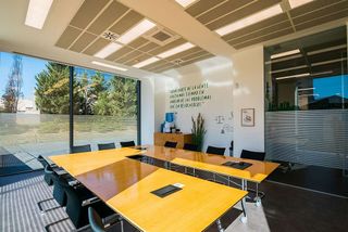 Oficina en alquiler en Pedró en Cornellà de Llobregat