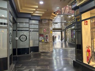 Oficina en alquiler en Paseo Independencia en Zaragoza