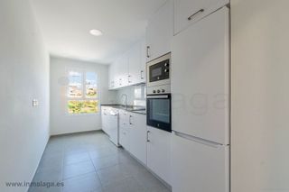 Piso en alquiler en El Mayorazgo - El Limonar en Málaga