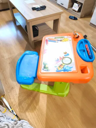 Pupitre infantil para dibujar