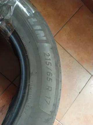 2 Neumáticos Michelin 215/65 R17 103V