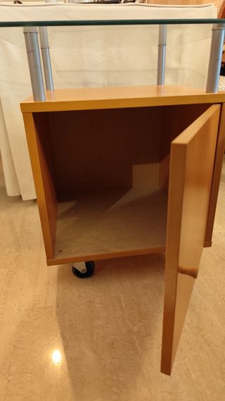 Mesa auxiliar cristal y madera