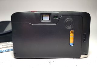YASHICA POWER ZOOM EZ 60 wide con f=28-60 mm