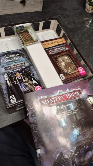 Mystery House Juego de Mesa tipo escape room