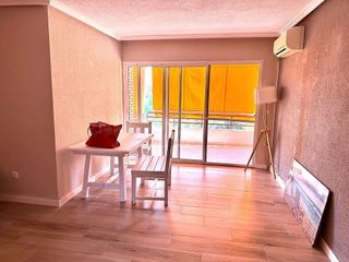 Piso en venta en Juan XXIII en Alicante