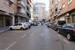 Garaje en venta en Camino de Ronda - Rosaleda en Granada