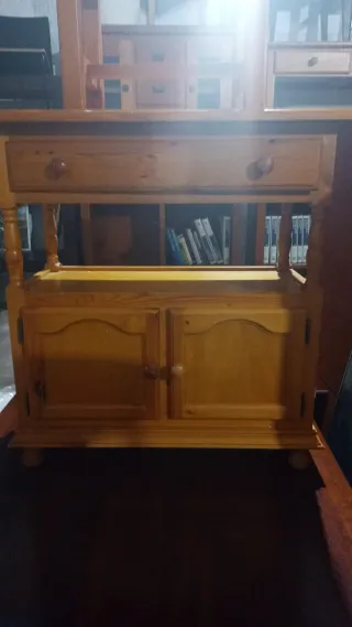 Mueble TV madera pino con cajón y puertas