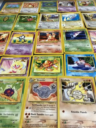 29 carte Pokémon NEO inglesi + regalo