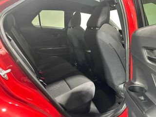 Toyota C-HR 140h Advance Plus + Skyview