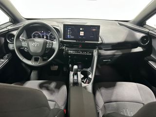 Toyota C-HR 140h Advance Plus + Skyview