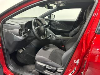 Toyota C-HR 140h Advance Plus + Skyview