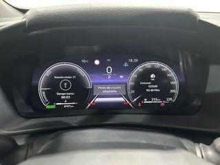 Toyota C-HR 140h Advance Plus + Skyview