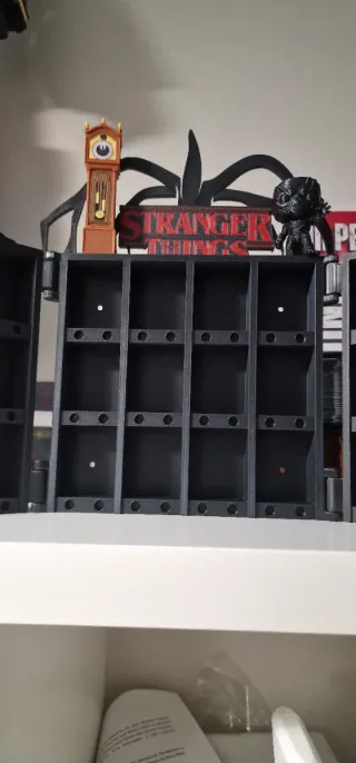 Estantería Stranger Things Demogorgon