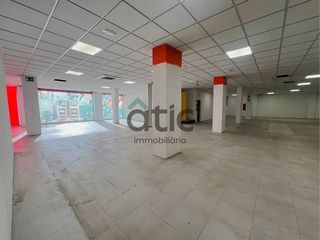 Local comercial en alquiler en Plaça Catalunya en Manresa
