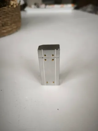 Accendino Cartier in Argento e Oro