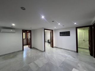 Oficina en alquiler en Centro en Almería