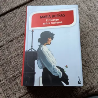 El tiempo entre costuras (Spanish Edition)