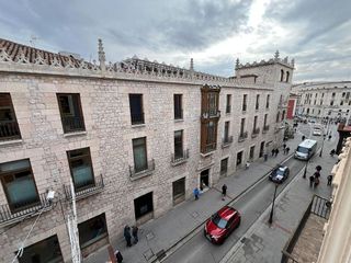 Piso en alquiler en Centro en Burgos