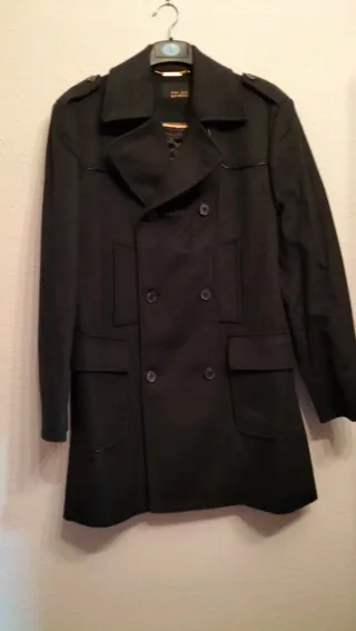 Abrigo de paño gris oscuro