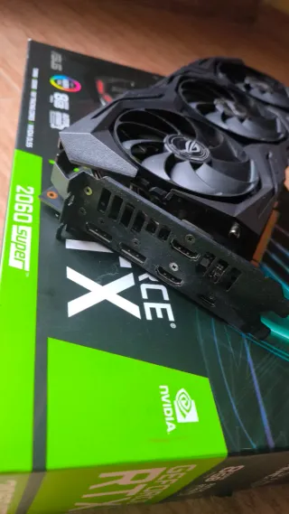 Scheda Grafica Asus ROG Strix RTX 2060 Super 8GB