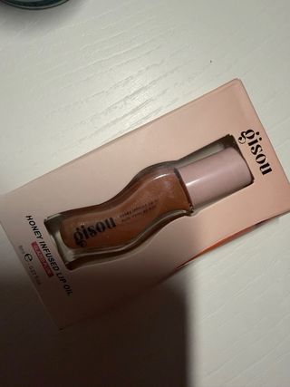 Gisou Honey Glazed plum