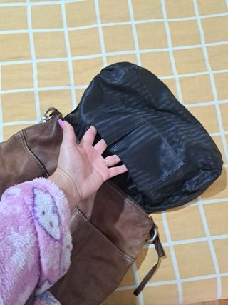 Bolso de piel marrón