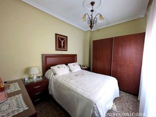 Piso en alquiler en Linares