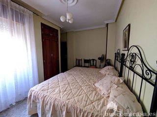 Piso en alquiler en Linares