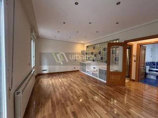 Piso en alquiler en Centro en Logroño