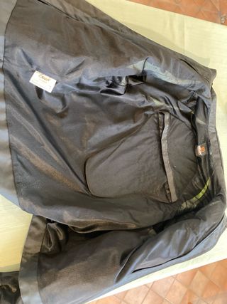 Giubbotto moto nero con inserti gialli