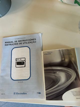 Microondas y Horno Electrolux