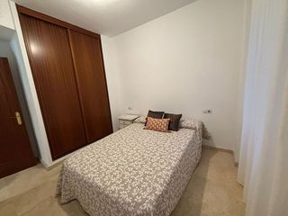 Piso en alquiler en Cruz Roja en Sevilla