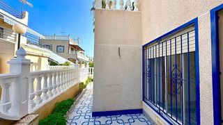 Casa adosada en venta en La Siesta - El Salado - Torreta en Torrevieja
