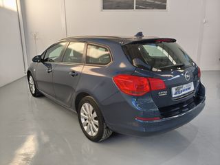 Opel Astra 2011