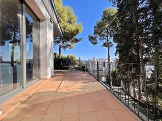 Chalet en venta en Montmar en Castelldefels