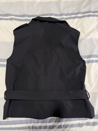 Chaleco Zara negro XS hombreras y cinturón