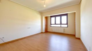 Piso en alquiler en Cuatro Caminos en Santander