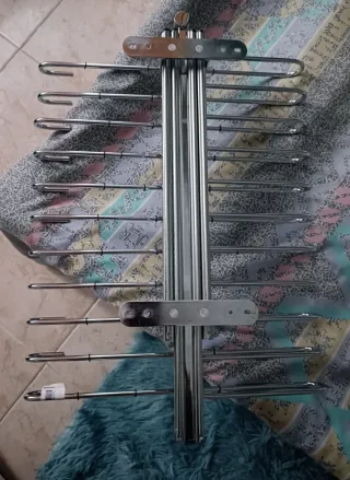 Colgador de pantalones para armario