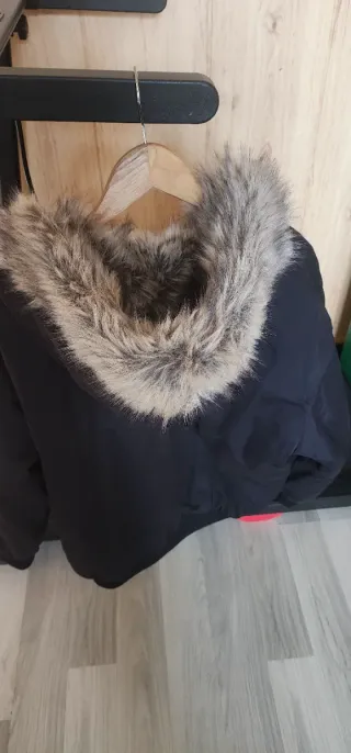 Cazadora bomber forrada chica