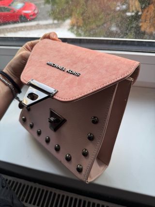 Bolso Michael Kors Rosa con Tachuelas