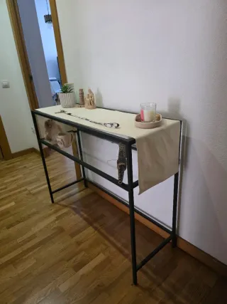 Mesa recibidor metal y cristal