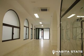 Local comercial en alquiler en Centro en Almería