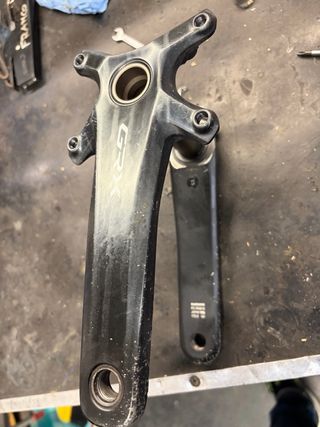 Guarnitura Shimano GRX FC-RX810