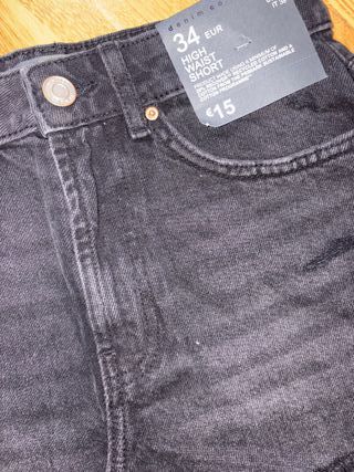 Pantalón corto negro Primark