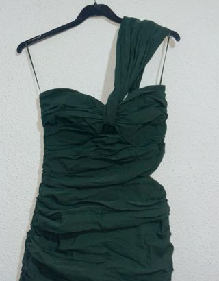 Vestido verde Zara asimétrico drapeado