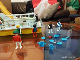 Yate Playmobil con figuras