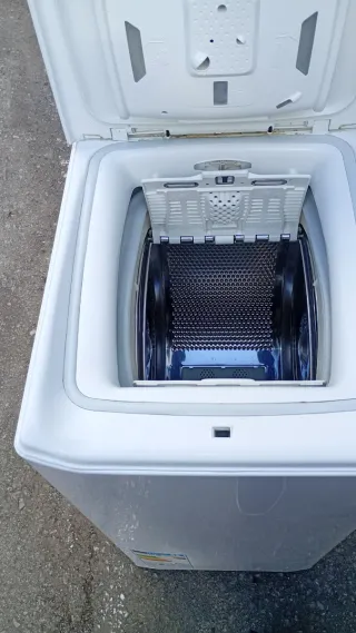 Se vende una Lavadora en buen estadio muy bien