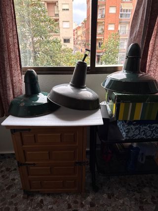 Lámparas Industriales Verdes y Gris