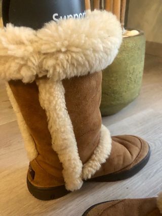 Stivali UGG donna n.37 con pelo