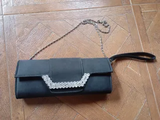 Bolso de fiesta negro con pedrería